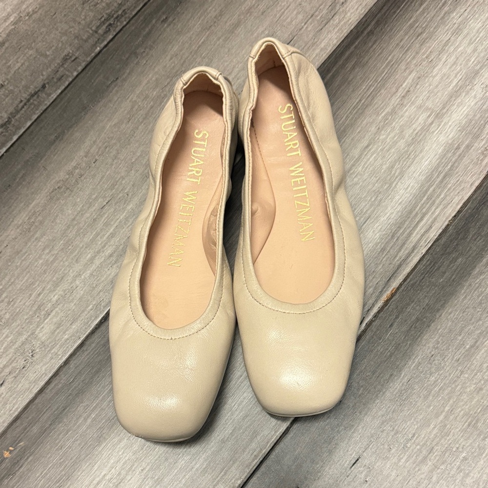 Stuart Weitzman Beige Leather Flats